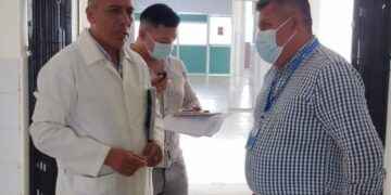 Asambleísta Comps Córdova visitó el Hospital Básico Shushufindi.