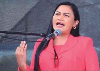 Alcaldesa de Shushufindi participa como exponente en evento internacional.