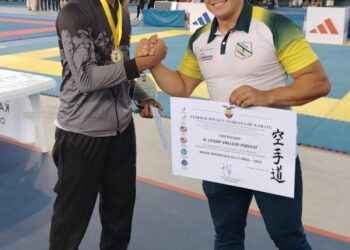 César Vallejo recibió reconocimiento por la ecuatoriana de Karate Do.