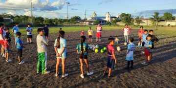 Escuelas de fútbol se incrementan en Nueva Loja.