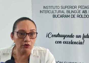Instituto Martha Bucaram de Roldós prepara postulación para la educación.