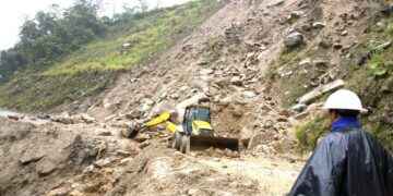 Tras fuertes lluvias se vio afectado las vías en el cantón Sucumbíos.