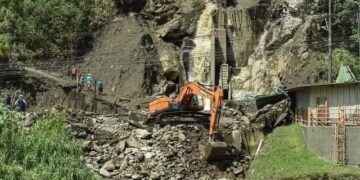 La ciudad de Baños se vio afectado por las fuertes lluvias.