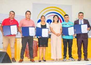 Autoridades electas de La Primavera y La Magdalena recibieron sus credenciales.