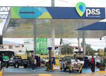 Se oficializó el esquema de estabilización de precios de la gasolina.