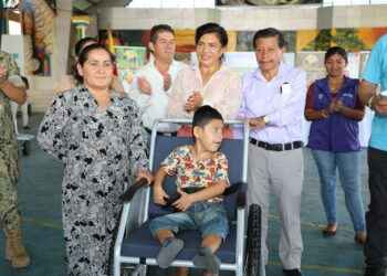 Alcaldía de Putumayo entregó 9 sillas de ruedas a personas con Discapacidad.