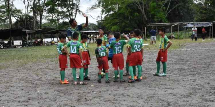 Torneo de fútbol “Juega Limpio” genera resultados.