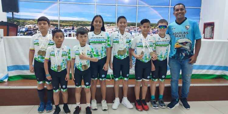 Club Águilas Skate alcanzo 21 medallas en panamericano de patinaje.