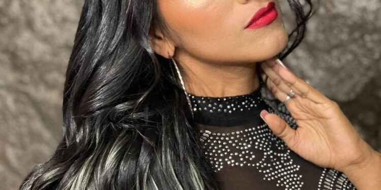 Celinda una artista que sueña en grande.