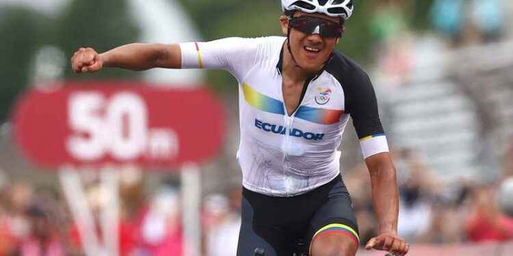 Richard Carapaz recuerda su hazaña olímpica.