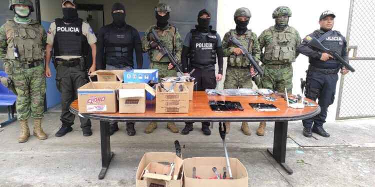 El Bloque de Seguridad interviene el Centro de Privación de Libertad de Sucumbíos.