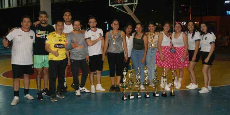 Hospital Marco Vinicio Iza finalizo campeonato interno 2024.