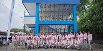 Unidad Educativa Leopoldo Lucero retorno a clases con bloque de aulas.