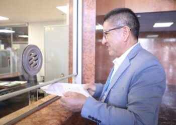 Amado Chávez presentó proyecto que da facilidades para que los jóvenes entre 18 y 29 años de edad encuentren su primer empleo.