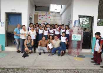 La Prefectura de Orellana promueve el reciclaje y la conservación del Medio Ambiente.