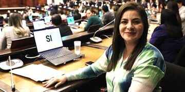 ESPERANZA ROGEL IMPULSARÁ UNIVERSIDADES EN LA AMAZONÍA