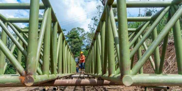 SUCUMBÍOS: NUEVO PUENTE SE CONSTRUYE SOBRE EL RÍO SHUSHUFINDI