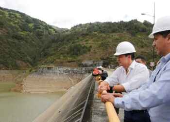 ¿POR QUÉ ECUADOR EVITÓ APAGONES EN 2025?