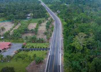 Prefectura de Orellana ejecutó más de 27,7 kilómetros de asfaltado en vías estratégicas durante 2025