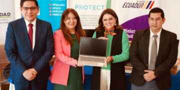 Gobierno entrega tecnología a comunidades fronterizas para fortalecer la detección temprana de enfermedades