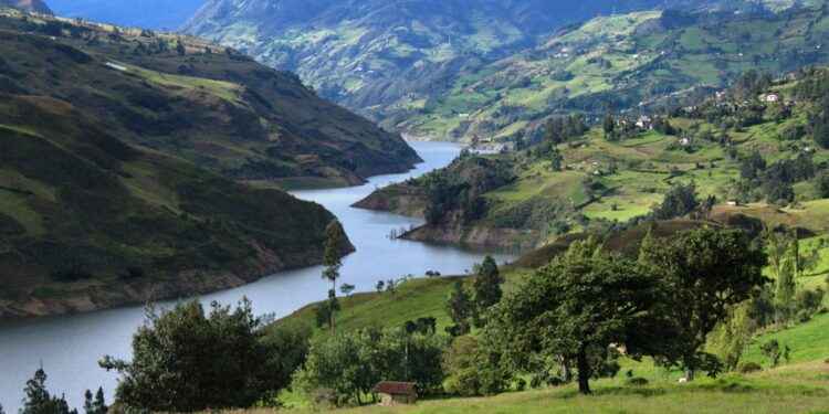 Reducción de lluvias impacta en los ríos de Cuenca y el embalse Mazar