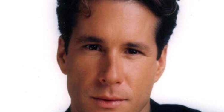 FERNANDO CARRILLO CONFIESA HABER SIDO NOVIO DE DELCY RODRÍGUEZ Y DESATA REACCIONES