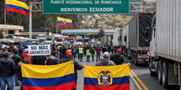 Transportistas de Ecuador y Colombia protestarán en Rumichaca por alza de aranceles