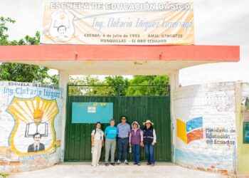 Ecuador intensifica la vacunación infantil en la frontera sur y a escala nacional