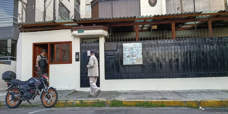 GOBIERNO ECUATORIANO ORDENA LA SALIDA DEL EMBAJADOR DE CUBA EN 48 HORAS