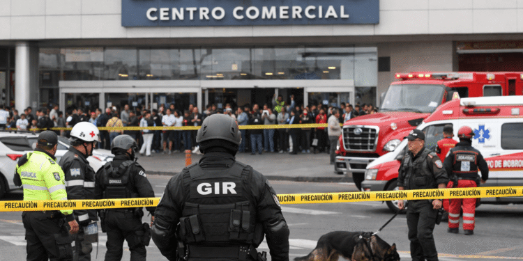 EVACUACIÓN EN ESTACIÓN EL RECREO POR FALSA ALERTA DE EXPLOSIVO