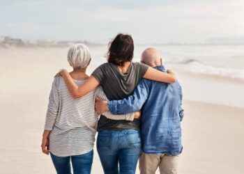 LA LEY LO EXIGE: HIJOS DEBEN DAR PENSIÓN ALIMENTICIA A SUS PADRES EN ECUADOR