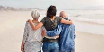 LA LEY LO EXIGE: HIJOS DEBEN DAR PENSIÓN ALIMENTICIA A SUS PADRES EN ECUADOR