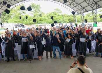 Prefectura fortalece el campo: 129 productores culminan proceso de capacitación en Sucumbíos