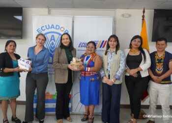 GOBIERNO ENTREGA USD 450.000 A ORGANIZACIONES AMAZÓNICAS PARA IMPULSAR LA BIOECONOMÍA Y EL DESARROLLO SOSTENIBLE