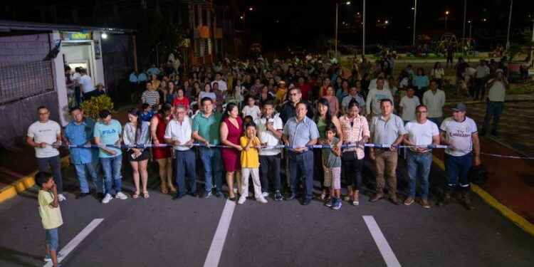 MÁS CALLES ASFALTADAS IMPULSAN EL DESARROLLO URBANO EN EL SUR DE NUEVA LOJA