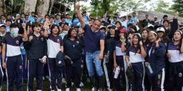 PREFECTURA DE SUCUMBÍOS IMPULSA REFORESTACIÓN CON LA SIEMBRA DE 80.000 ÁRBOLES EN LA CUENCA DEL AGUARICO