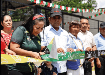 PALANDA 2 CUENTA CON UNA MODERNA CANCHA CUBIERTA QUE IMPULSA EL DEPORTE, LA CULTURA Y LA INTEGRACIÓN COMUNITARIA