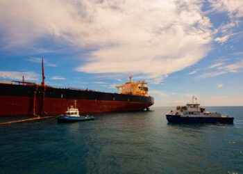 EP PETROECUADOR CONCRETA LA VENTA DE 950.000 BARRILES DE FUEL OIL NO. 6 Y FORTALECE LOS INGRESOS DEL ESTADO