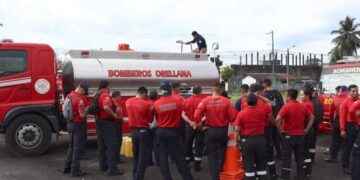 BOMBEROS DE SIETE PROVINCIAS SE CAPACITAN EN RESPUESTA A EMERGENCIAS INDUSTRIALES EN FRANCISCO DE ORELLANA