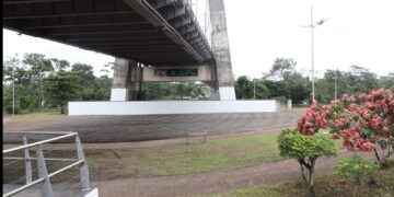MUNICIPALIDAD FORTALECE LA SEGURIDAD VIAL Y RECUPERA ESPACIOS PÚBLICOS EN LOS EXTERIORES DEL PUENTE MAJESTUOSO RÍO NAPO